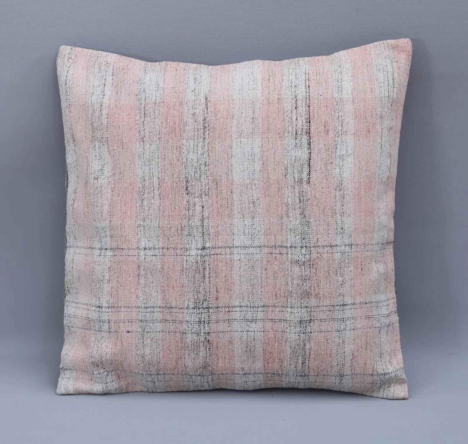 RC 27256 1 PINK PILLOWS 1